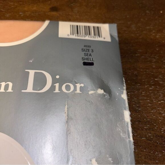 New, Christian Dior 4533 Diorissimo Ultra Sheer Control Top Pantyhose (2 pack) - Picture 7 of 8